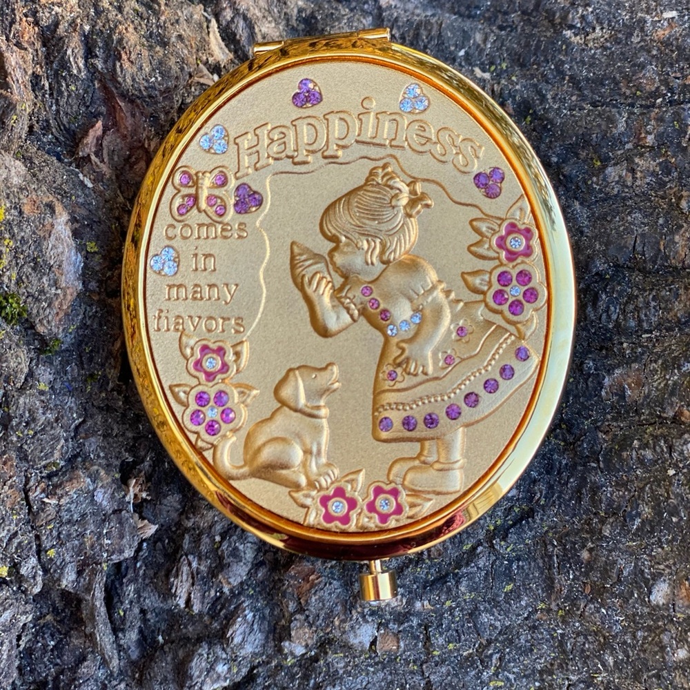 Oval Gold “Happiness” Engraved Compact Mirror | Giftable